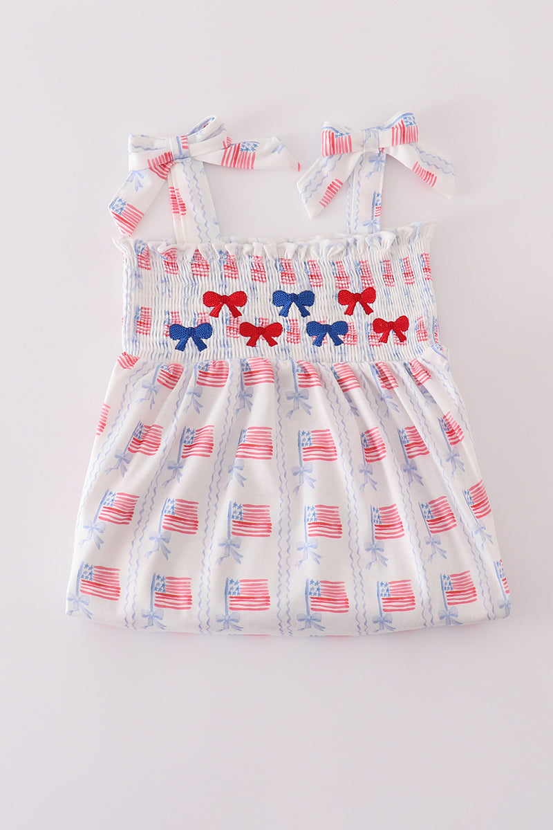Bow embroidery smocked shorts set