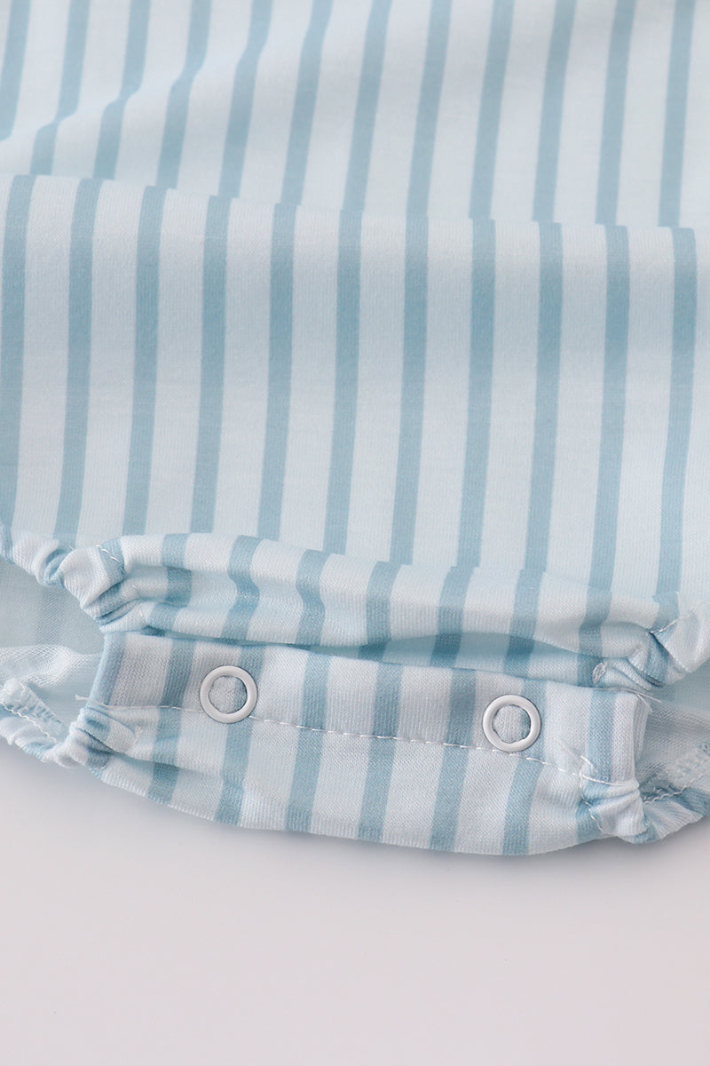 Blue stripe fish embroidery bubble