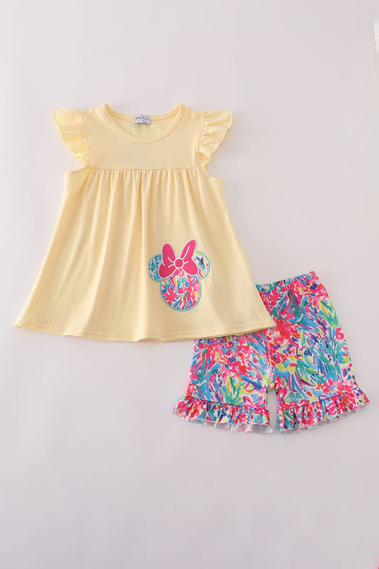 Yellow character carnival whirl shorts set