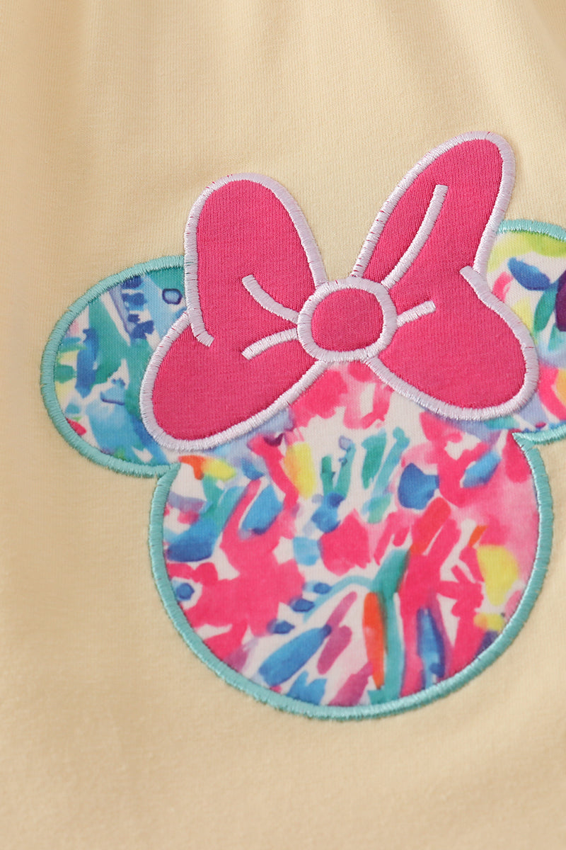 Yellow character carnival whirl shorts set